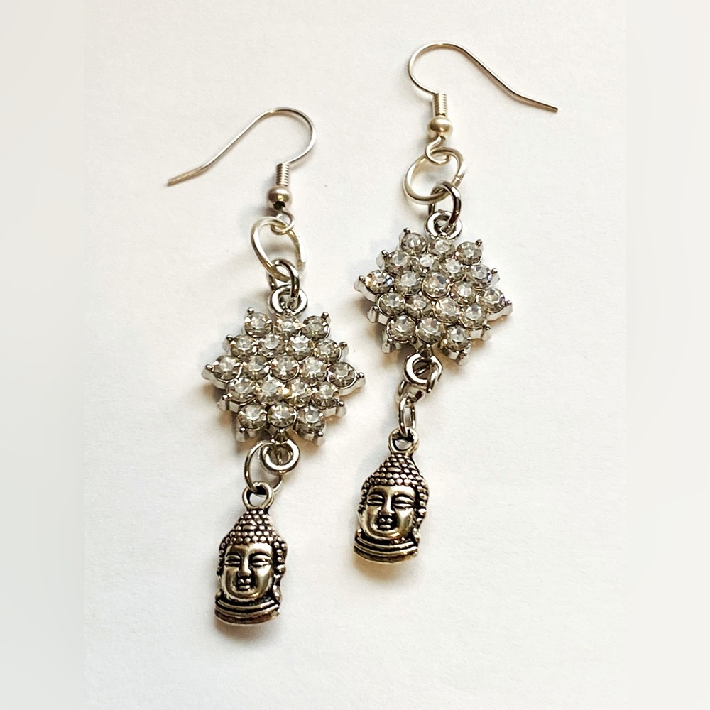 NEW Beautiful Buddha head cubic zirconia earrings